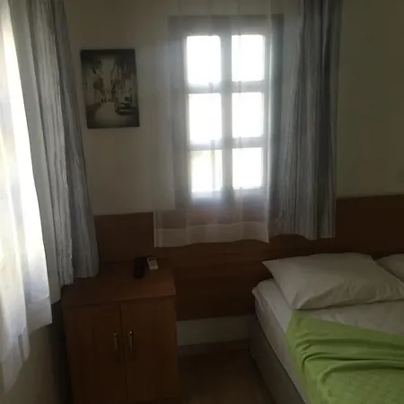 Tay Αλικαρνασσός