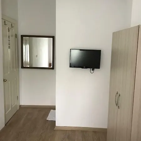 לינה וארוחת בוקר Tay בודרום