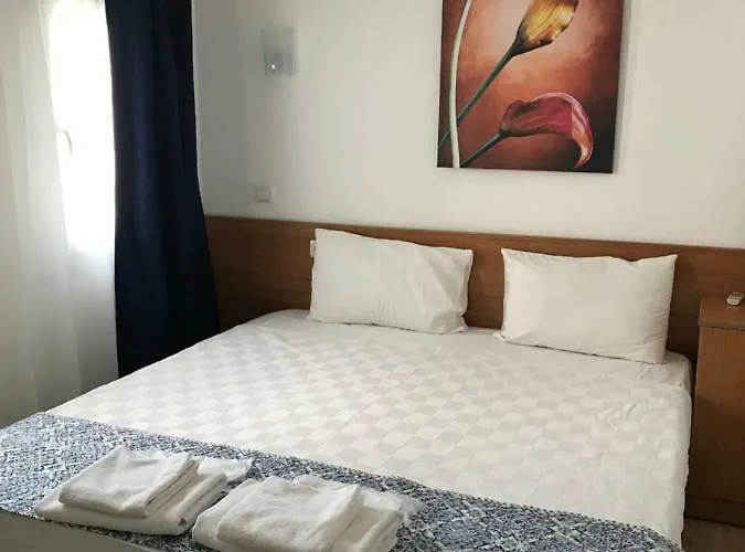 Tay Bed & Breakfast 3*