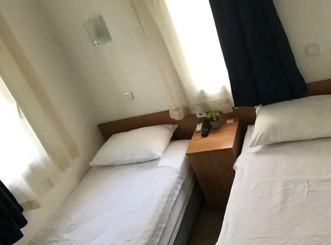Oda ve Kahvaltı Tay