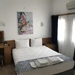 تاي بانسيون فندق مبيت وإفطار