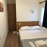 تاي بانسيون فندق مبيت وإفطار 3*