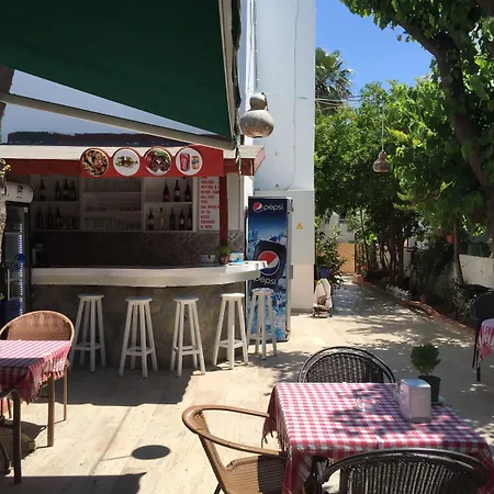 Tay Αλικαρνασσός