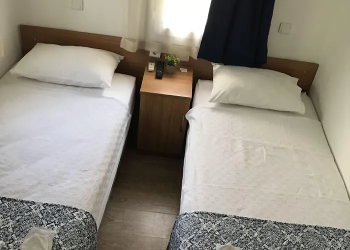 تاي بانسيون 3*